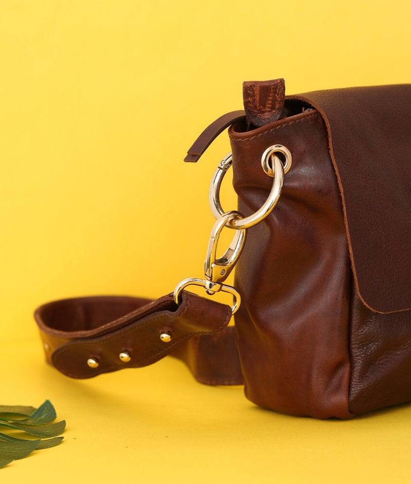 Classic Vibes  -  Leather Sling Bag