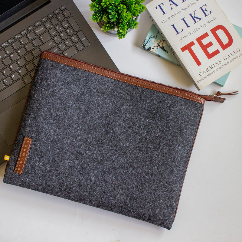 Lorenzo - Premium Felt Laptop Sleeve