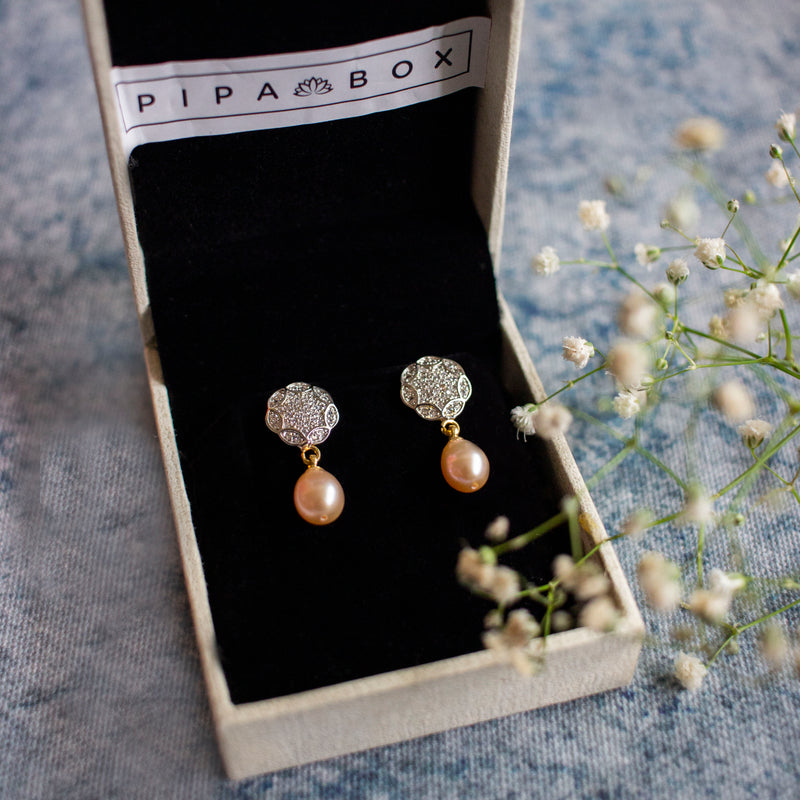 Le Roseate - 100% Fresh Water Pearl Earrings