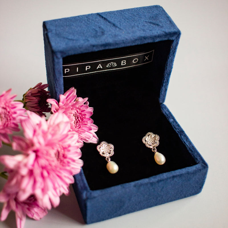 Camellia - 100% Fresh Water Pearl Earrings