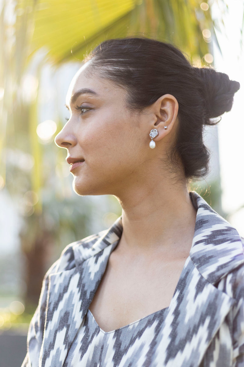 Camellia - 100% Fresh Water Pearl Earrings