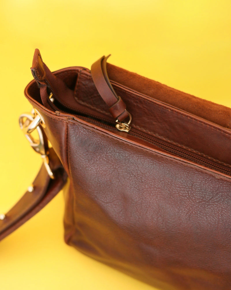 Classic Vibes  -  Leather Sling Bag