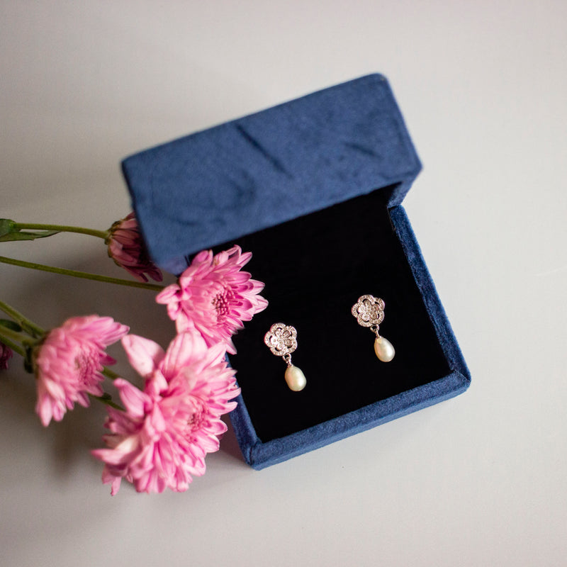 Camellia - 100% Fresh Water Pearl Earrings